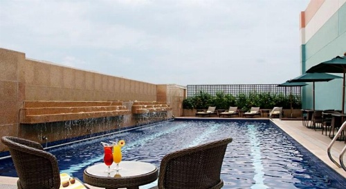 Eastwood Richmonde Hotel image 1